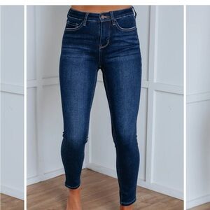 Risen and Velert jeans never worn but tags were removed